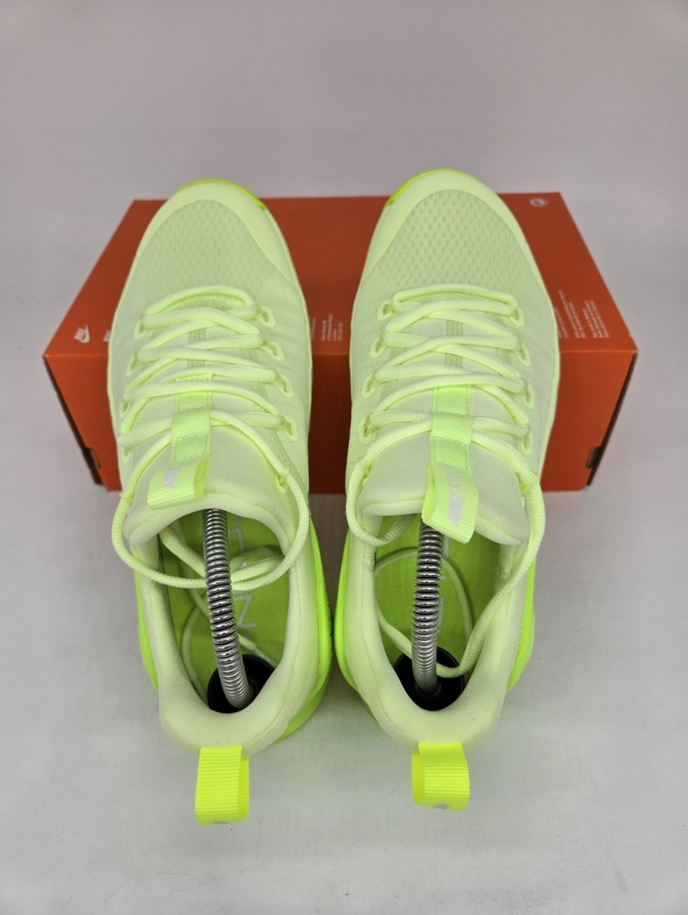 Nike Free Metcon 6 Barely Volt Glow White Women's Workout Shoes Size 8.5 New - Picture 6 of 8